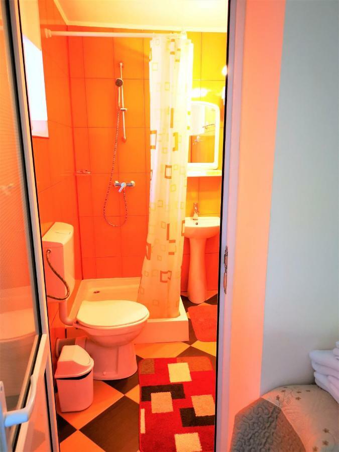 Отель Casa Nelu Pescaru Махмудия Экстерьер фото