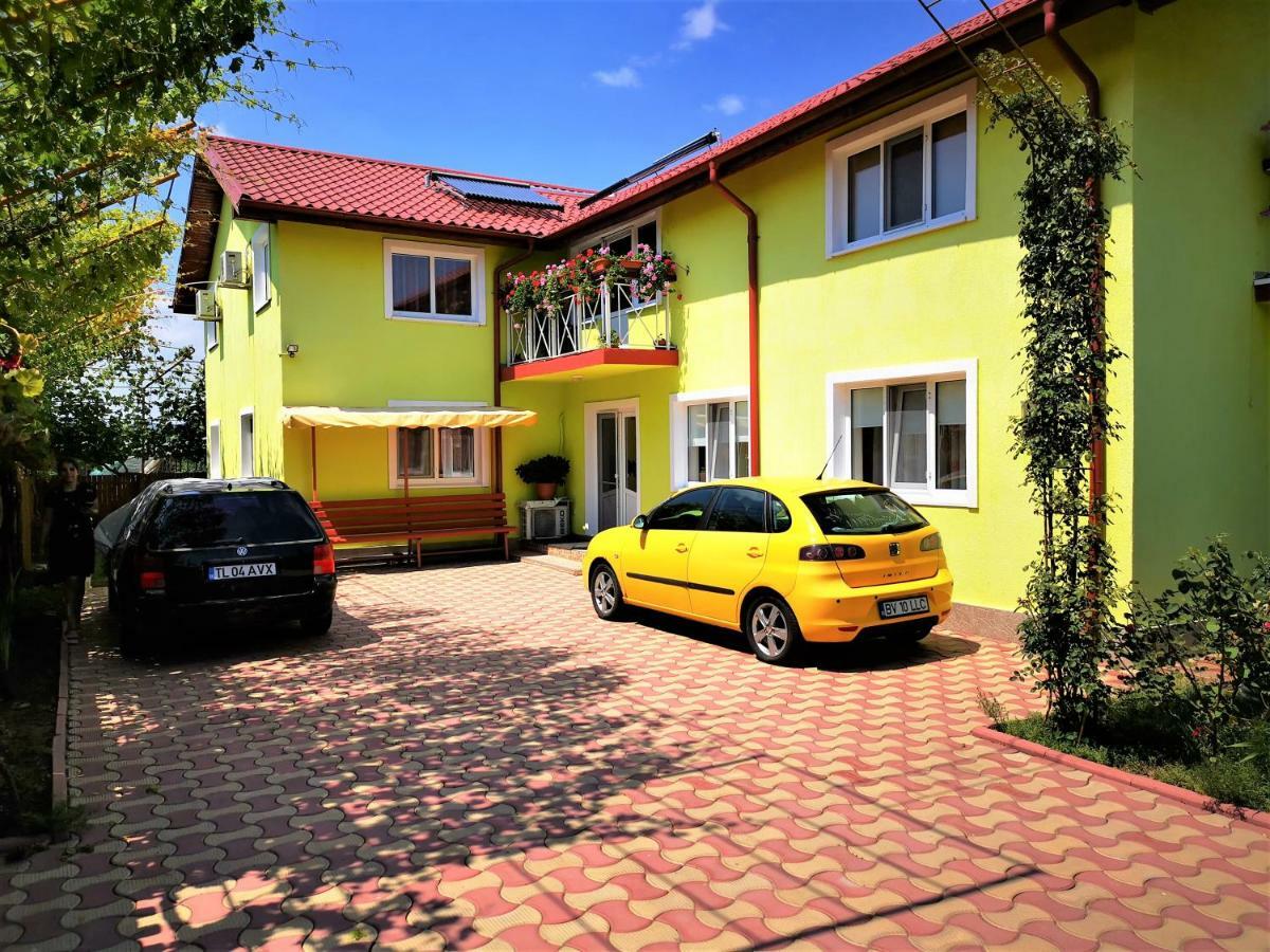 Отель Casa Nelu Pescaru Махмудия Экстерьер фото