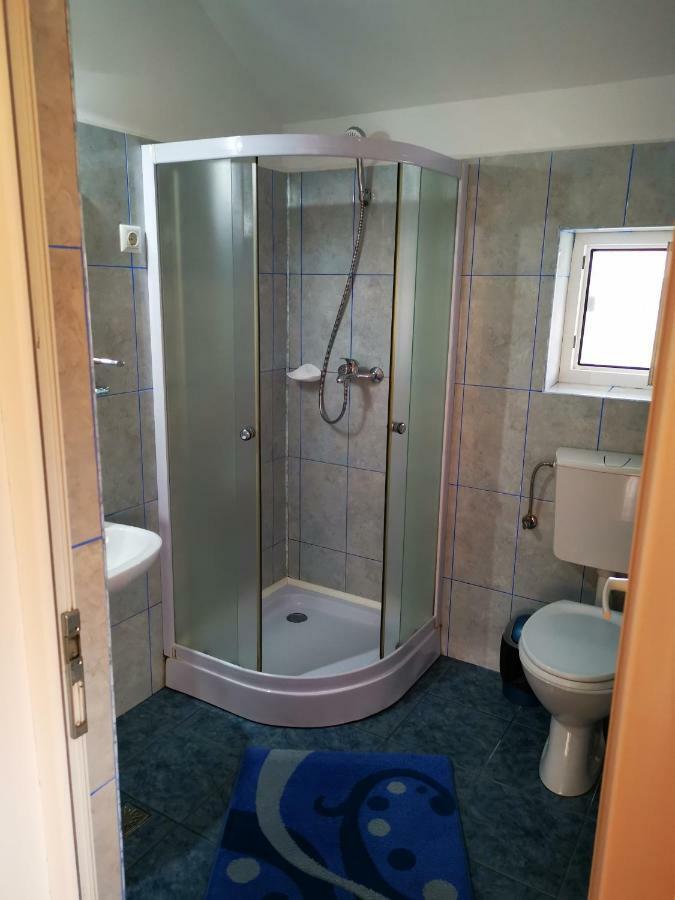 Отель Casa Nelu Pescaru Махмудия Экстерьер фото